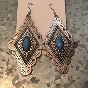 Western style vintage turquoise silver earrings